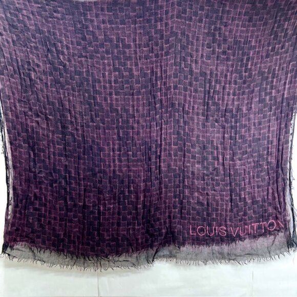 LOUIS VUITTON Etole Fringe Shawl Scarf 70% Cashmere/30% Silk  80" x51" 401910(42 - Picture 10 of 15